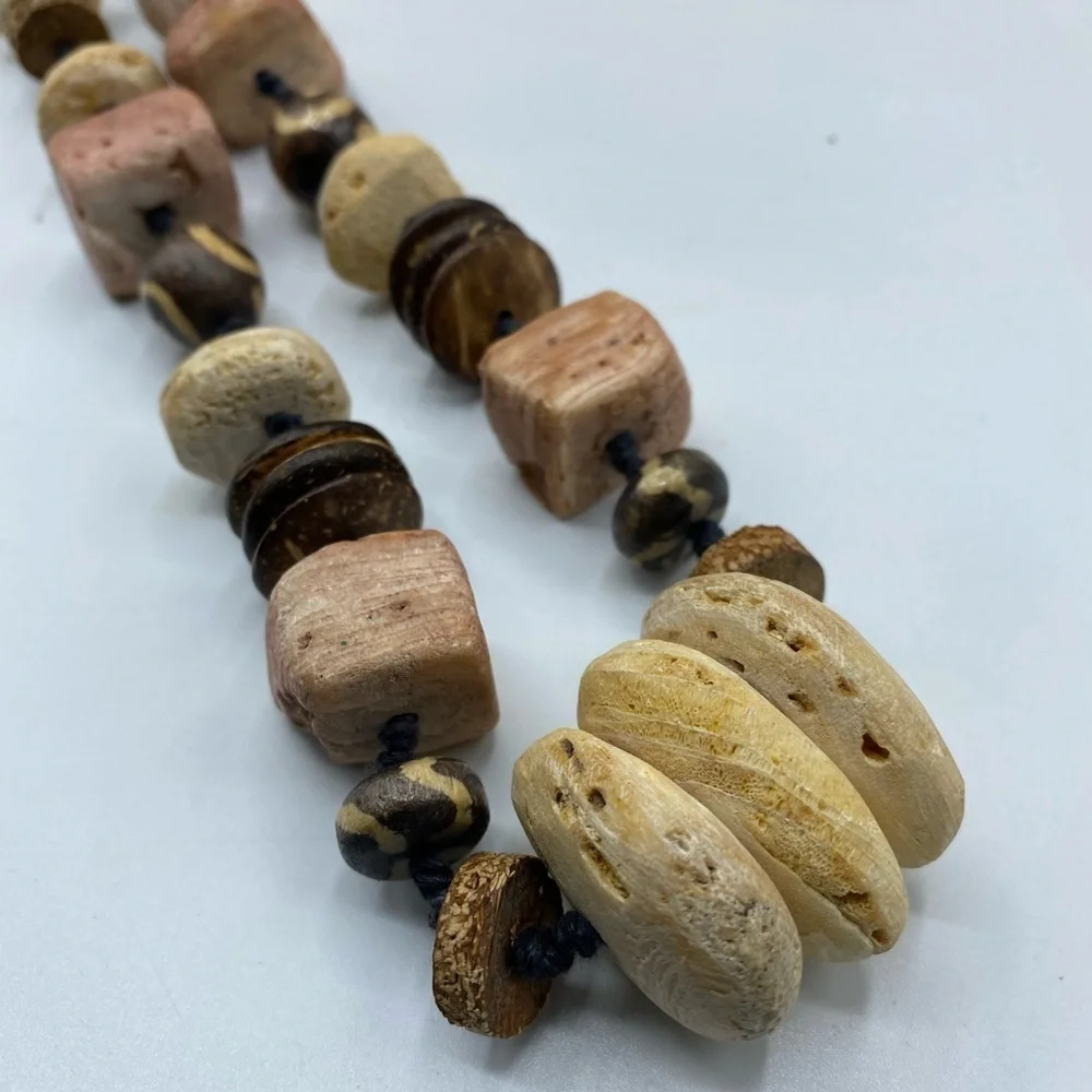 Rock Wood‎ Beaded Necklace